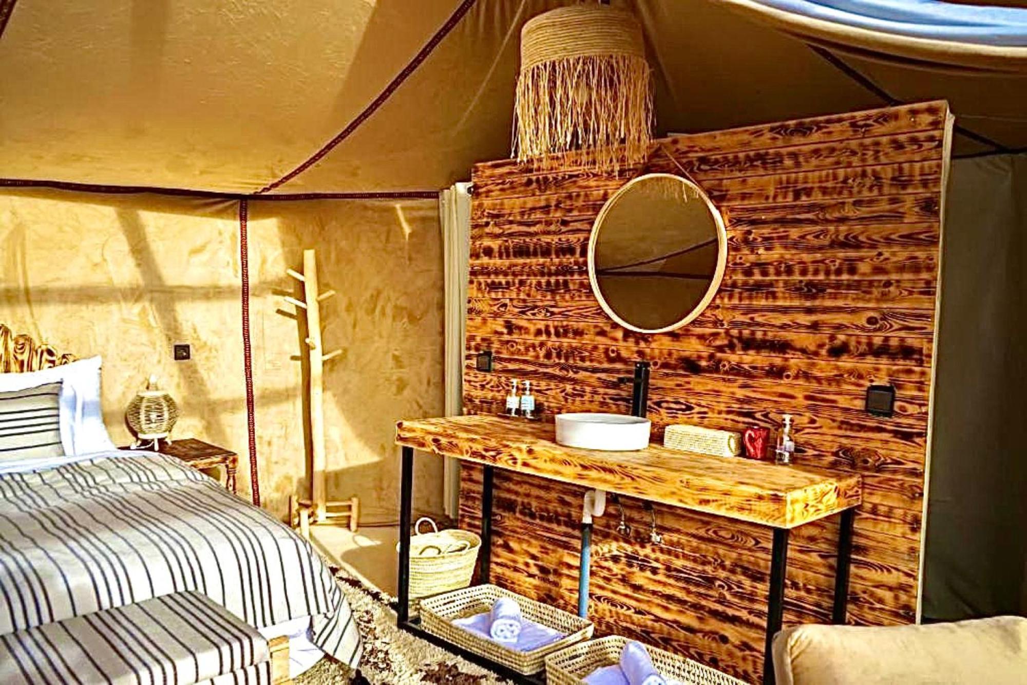 Sky View Camp Hotel เมอร์ซูกา ภายนอก รูปภาพ